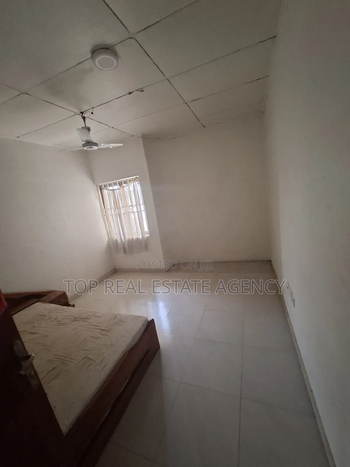 6bdrm House in Mangoasi, Dome for sale