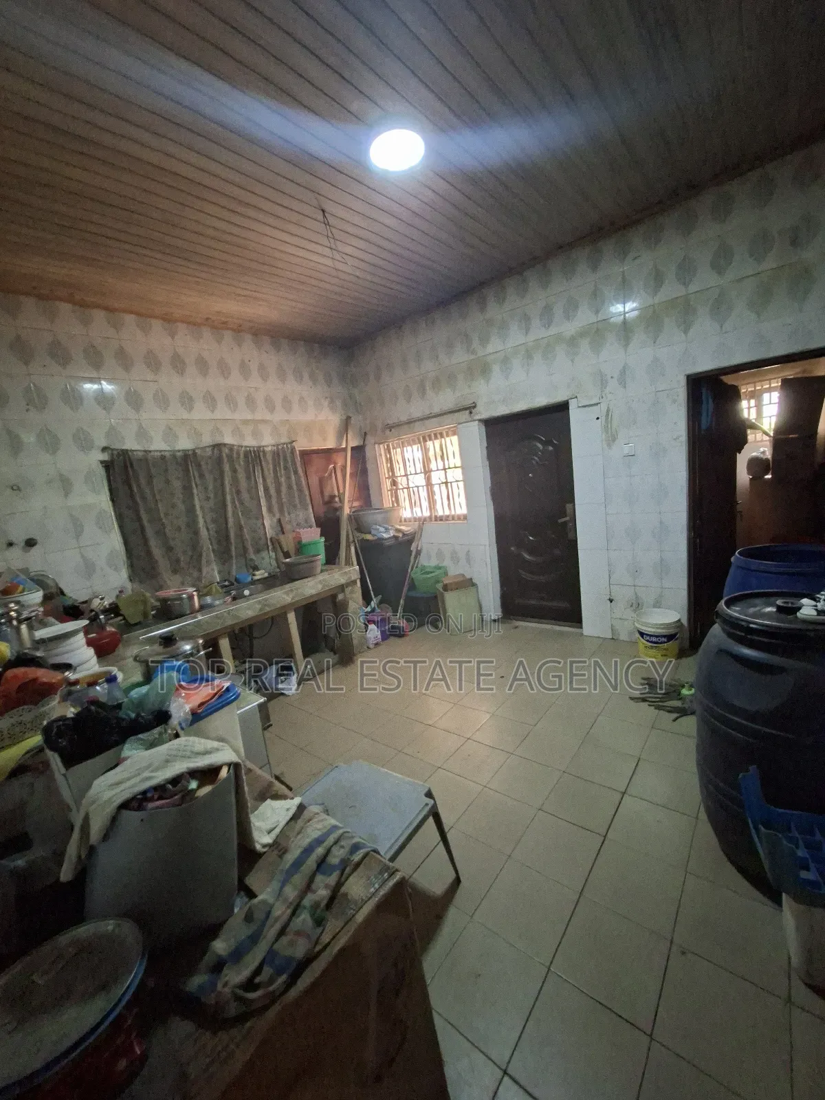 6bdrm House in Mangoasi, Dome for sale