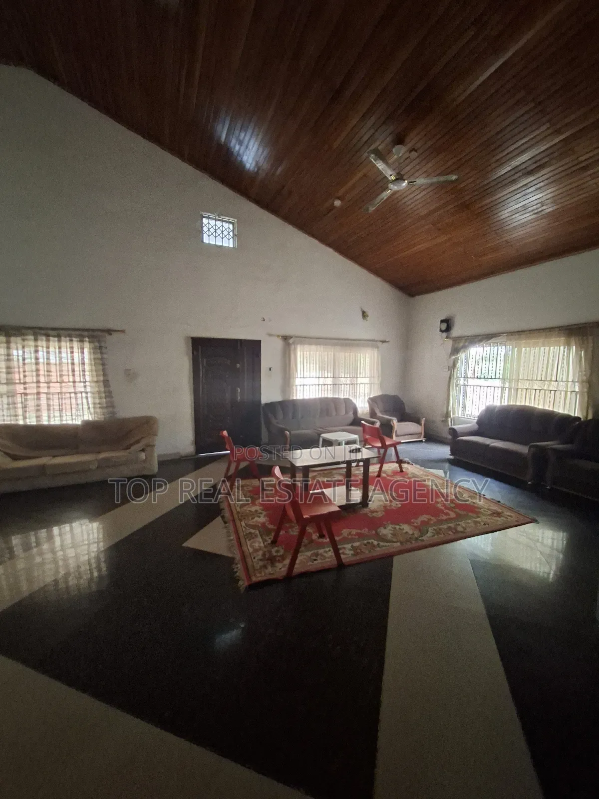 6bdrm House in Mangoasi, Dome for sale