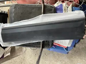 Cx9 Door Moulding Back Left