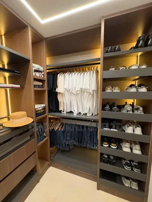 Wardrobe (Built-In) With Led Lighting