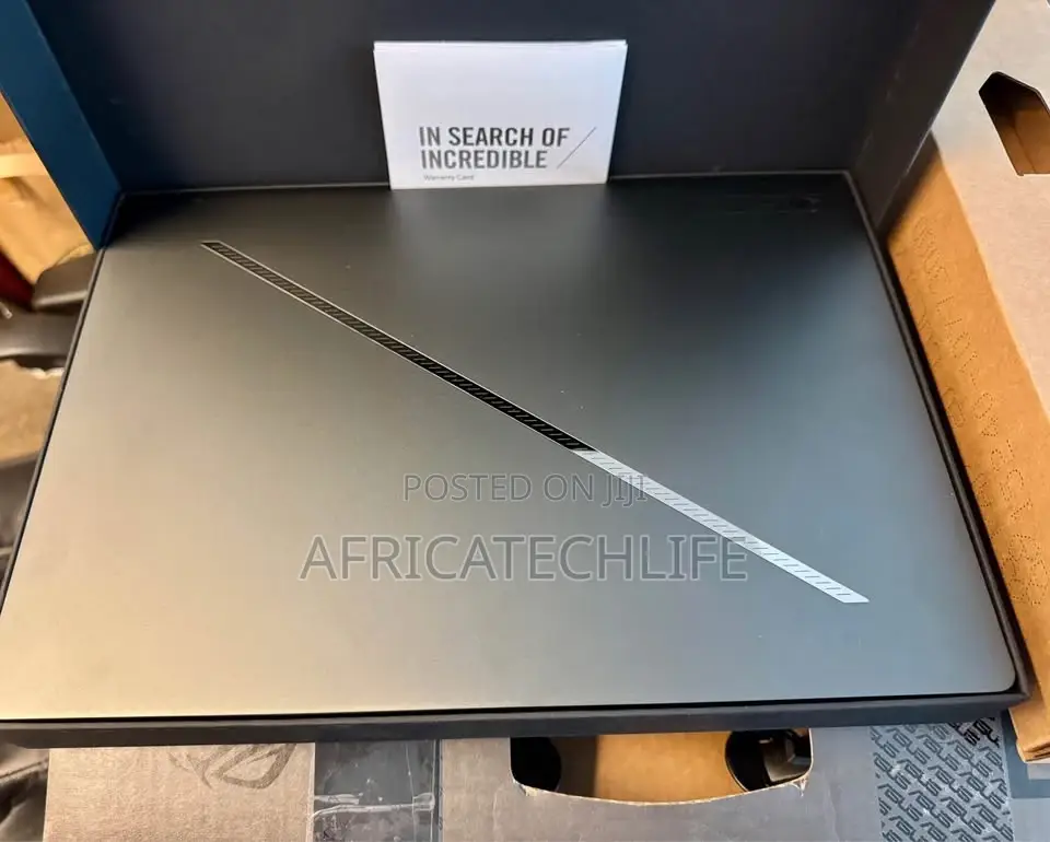 New Laptop Asus ROG Zephyrus G16 32GB Intel Core i9 SSD 2T