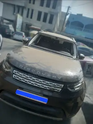 Land Rover Discovery Windscreen Available