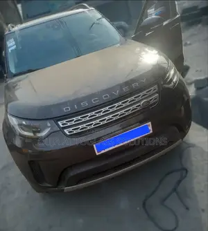 Land Rover Discovery Windscreen Available