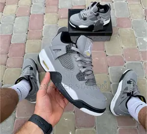 Air Jordan Retro 4 Grey/Black/White