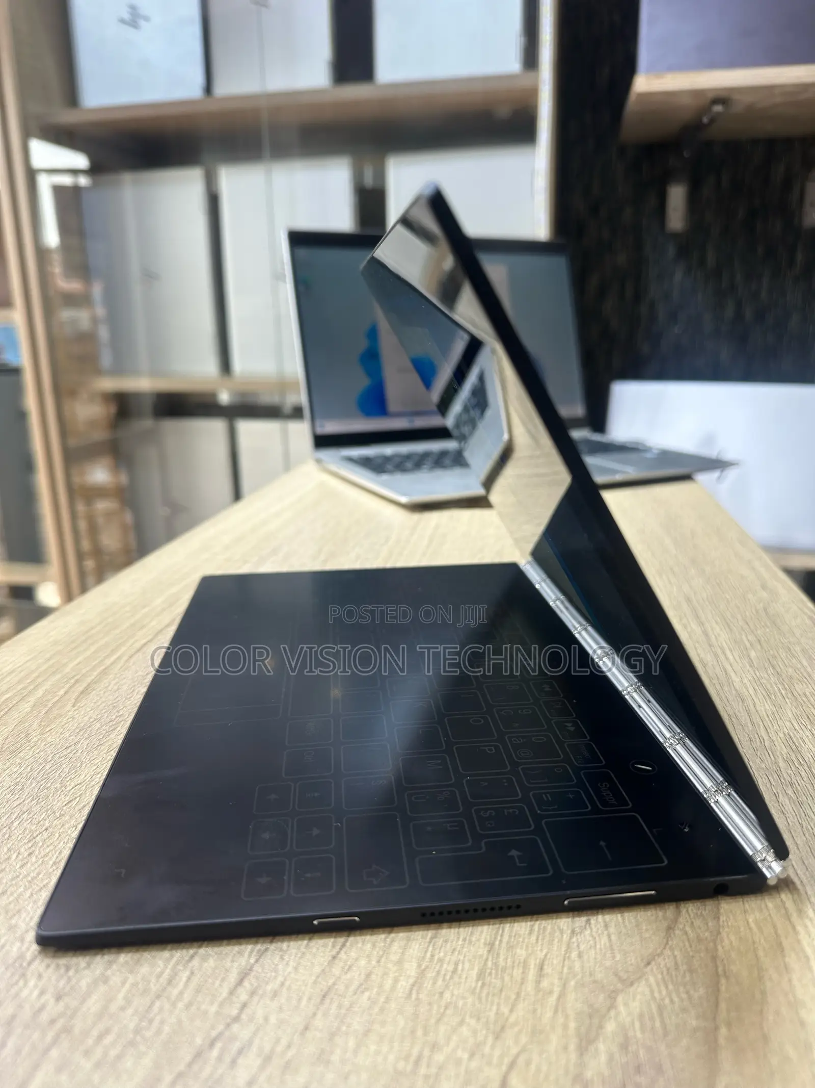Laptop Lenovo Yoga Book 9i 4GB Intel SSHD (Hybrid) 140GB