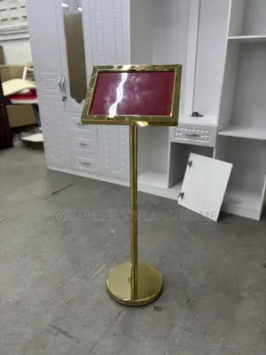 Display Stand (Barricade)