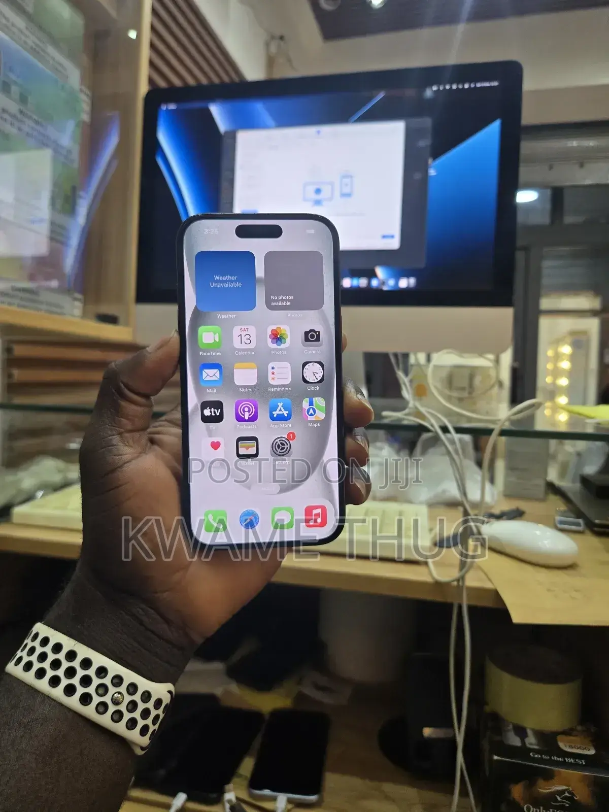 New Apple iPhone 15 128 GB Black