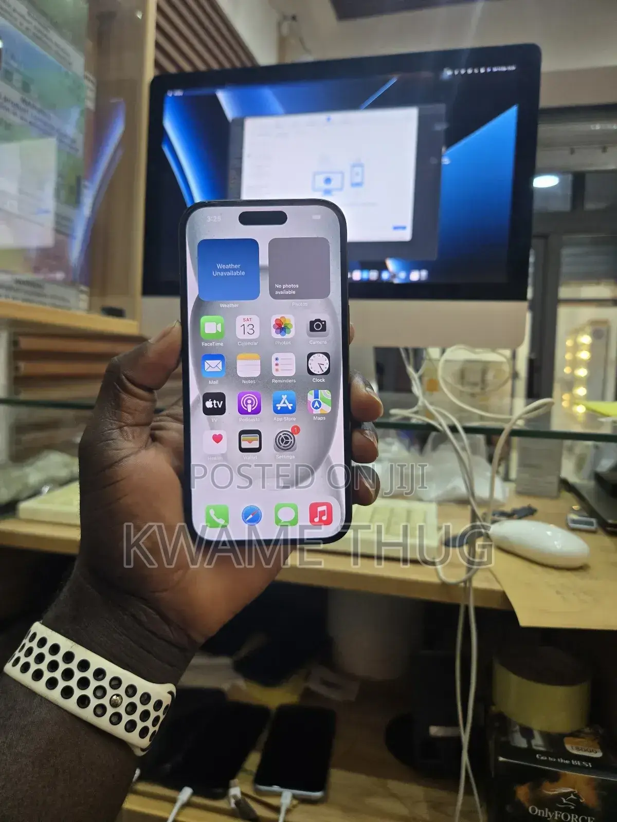 New Apple iPhone 15 128 GB Black