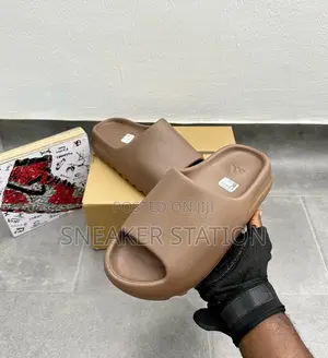 Adidas Yeezy Slides Brown Available