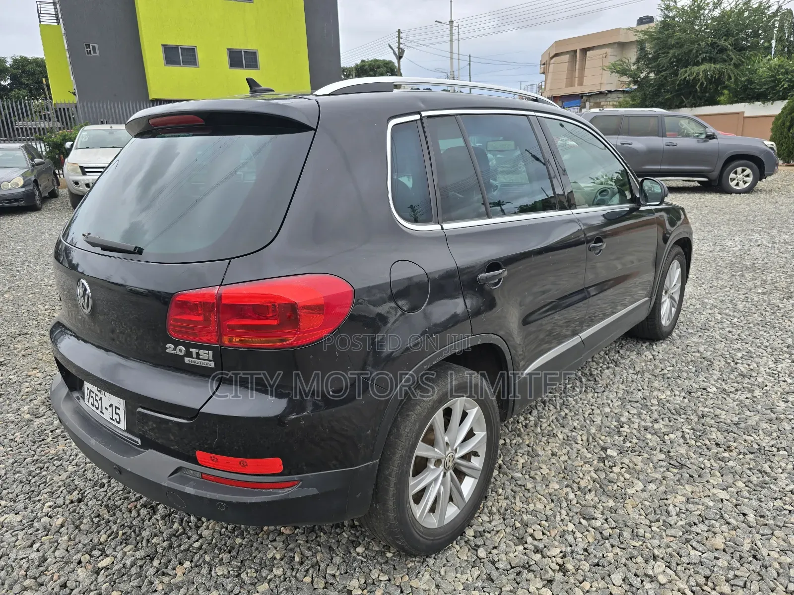 Volkswagen Tiguan SE 4dr SUV (2.0L 4cyl Turbo 6A) 2015 Black