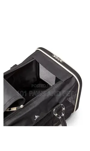 3 Peaks Pet Carrier