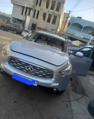 Infiniti Fx35 and Qx70 Windscreen Available
