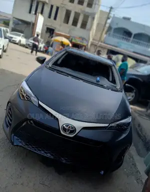 Original 2017 Toyota Corolla Windscreen Available (Camera Type)