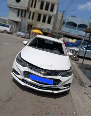 2018 Chevrolet Cruze Windscreen Available