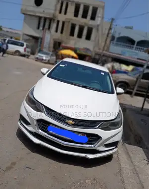 2018 Chevrolet Cruze Windscreen Available