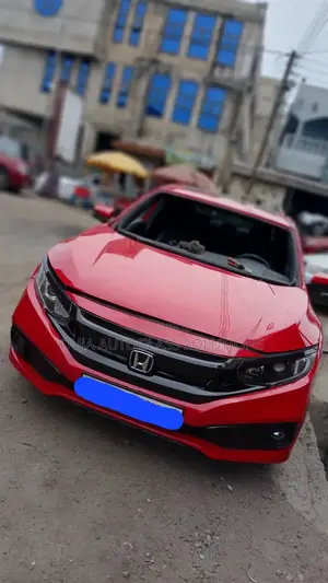 Original 2019 Honda Civic Windscreen Available (Big Camera)