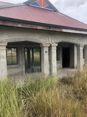 5bdrm House in Mark Estate At, Kumasi Metropolitan for sale