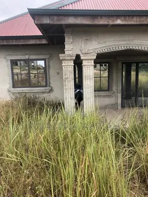 5bdrm House in Mark Estate At, Kumasi Metropolitan for sale