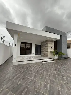 3bdrm House in Skm, Lake Side Estate for sale