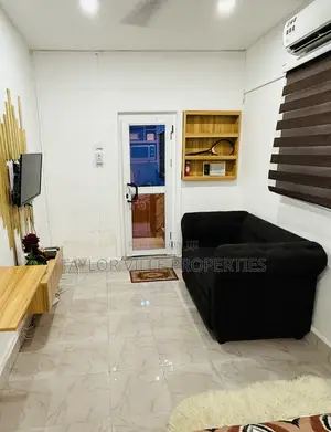 Affordable Studio in Osu, 3 Mins Walk From Oxford St W/ Wifi