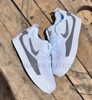 Original Nike React Sneakers White