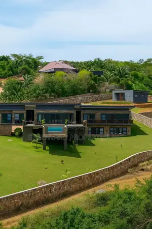 Furnished 8bdrm Mansion in Mountains, Aburi for sale