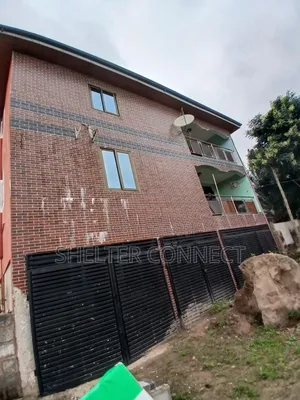16bdrm Apartment in Abokobi for sale