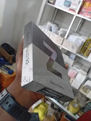New Samsung Galaxy Z Fold 3 256 GB Black