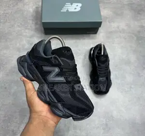 New Balance Unisex 9060 Triple Black