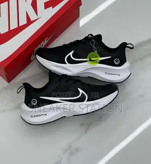 Nike Zoom Runner Black/White