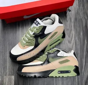 Air Max 90 Surplus Lahar Escape