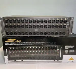 Behringer S32 Stage Box
