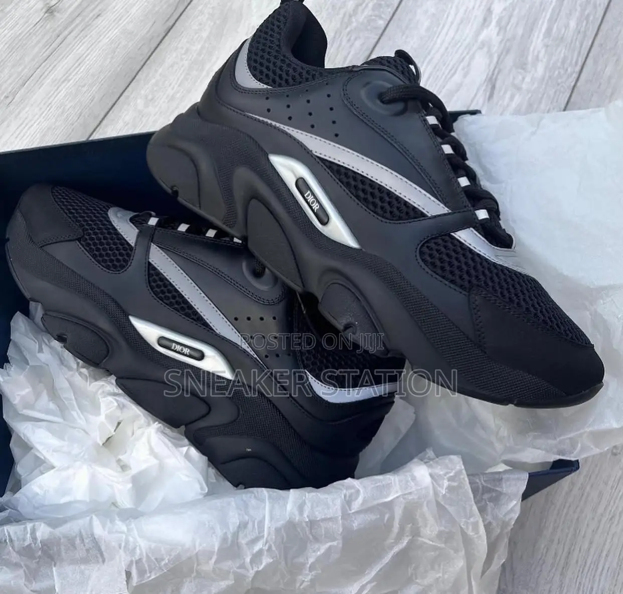 Dior Homne B22 Sneaker Available