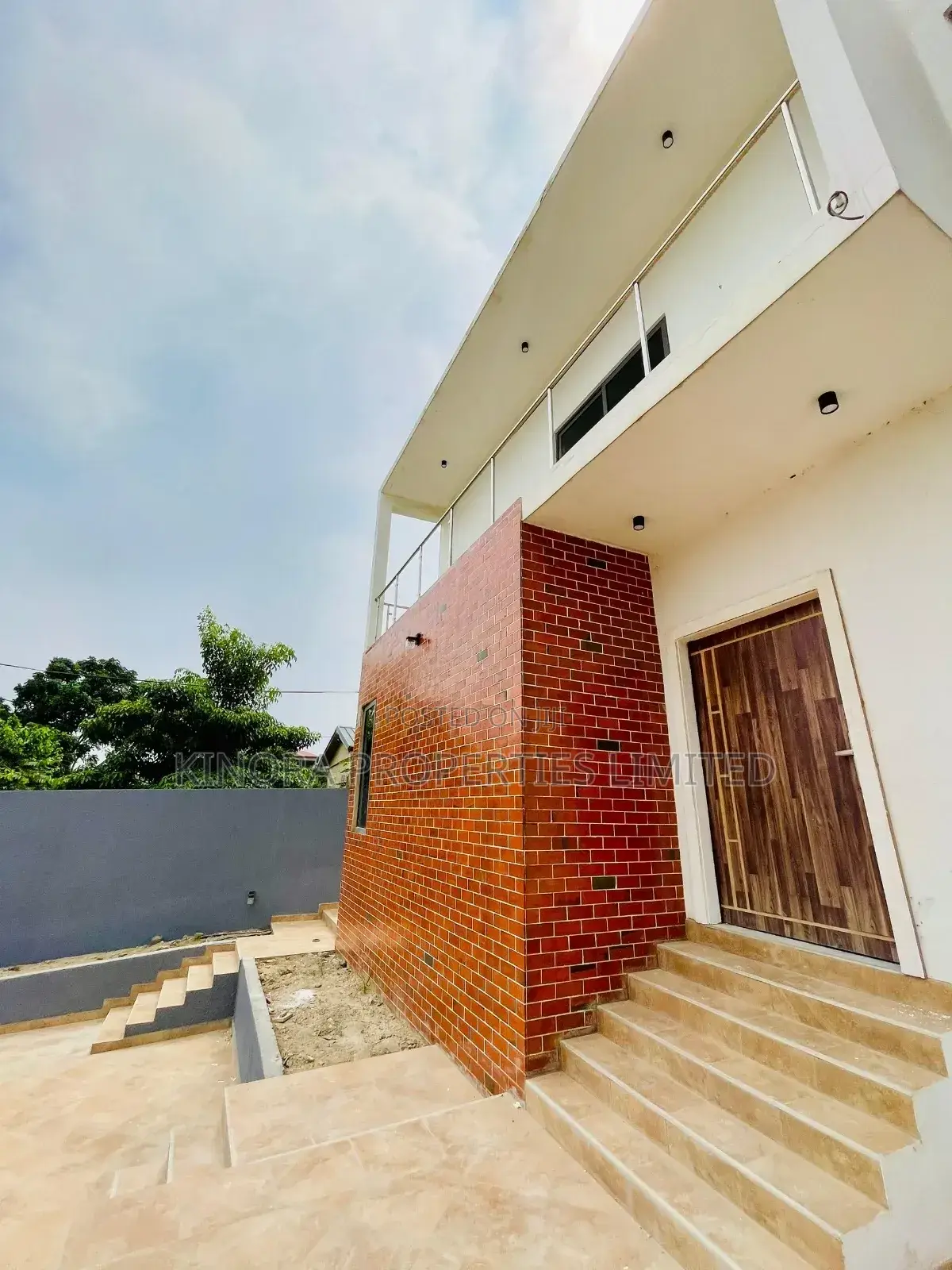 4bdrm Duplex in Kwabenya, Ga East Municipal for sale