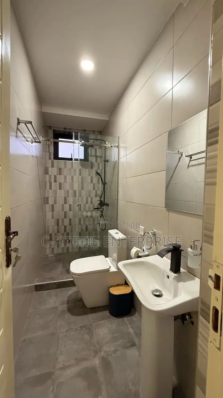 3bdrm House in Amamoley, Greater Accra for sale