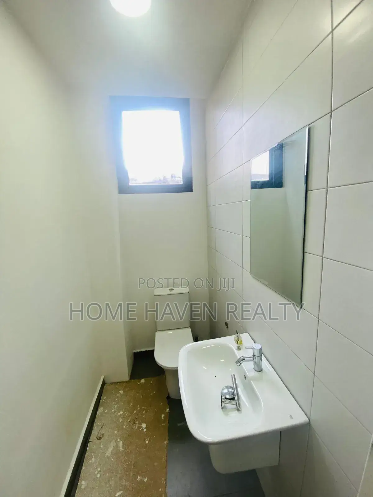 3bdrm Townhouse / Terrace in East Airport, Tseaddo for rent