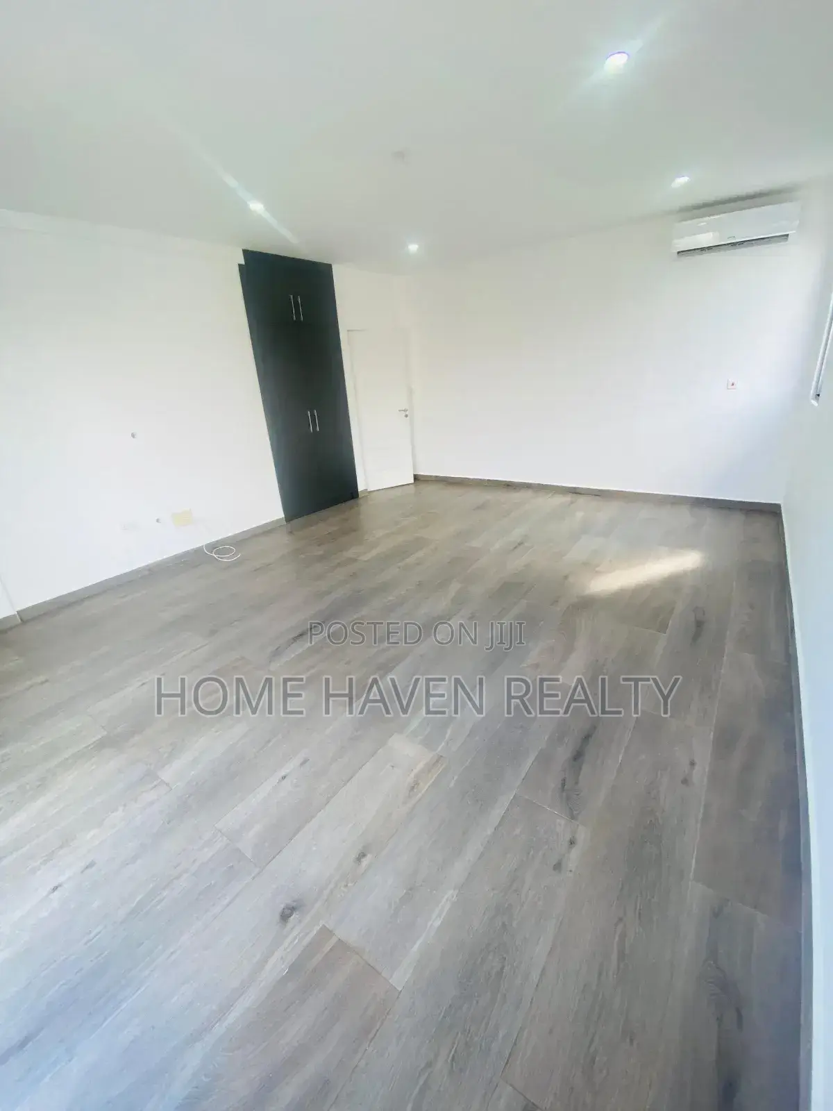 3bdrm Townhouse / Terrace in East Airport, Tseaddo for rent
