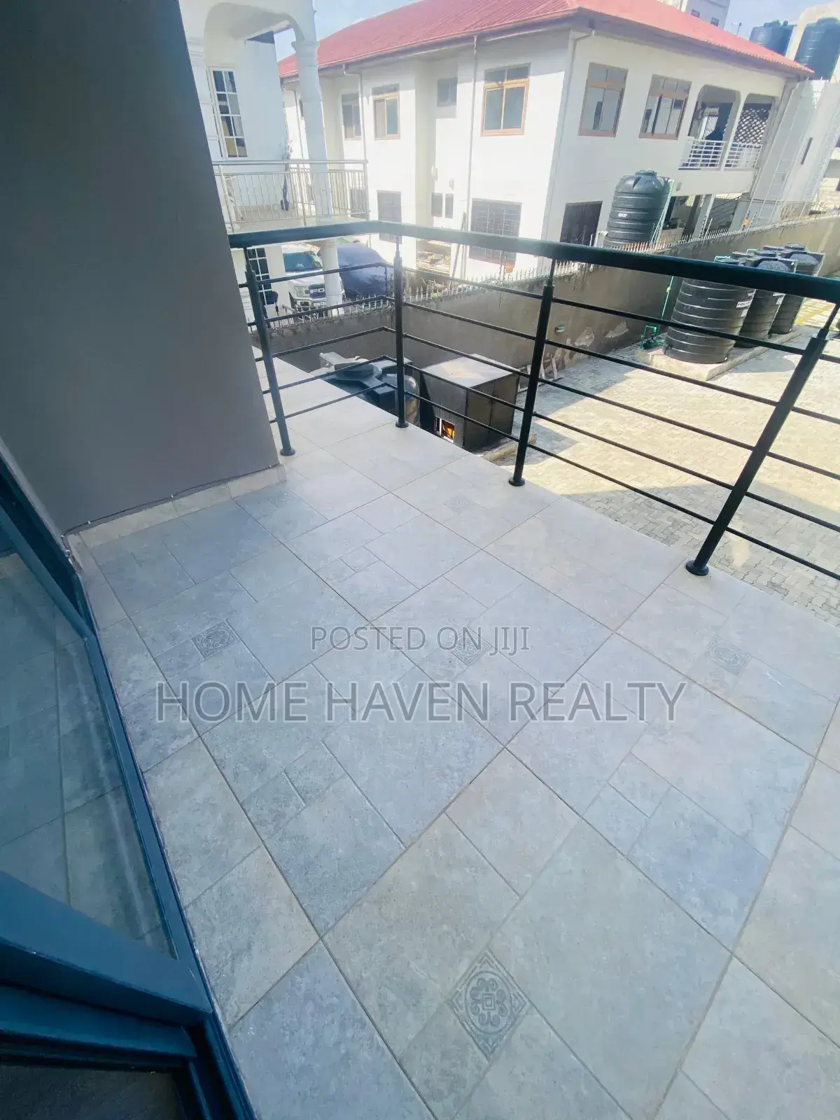 3bdrm Townhouse / Terrace in East Airport, Tseaddo for rent