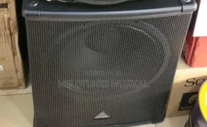 Behringer Eurolive High-Performance Active 3000 Watt Pa Subwoofer.