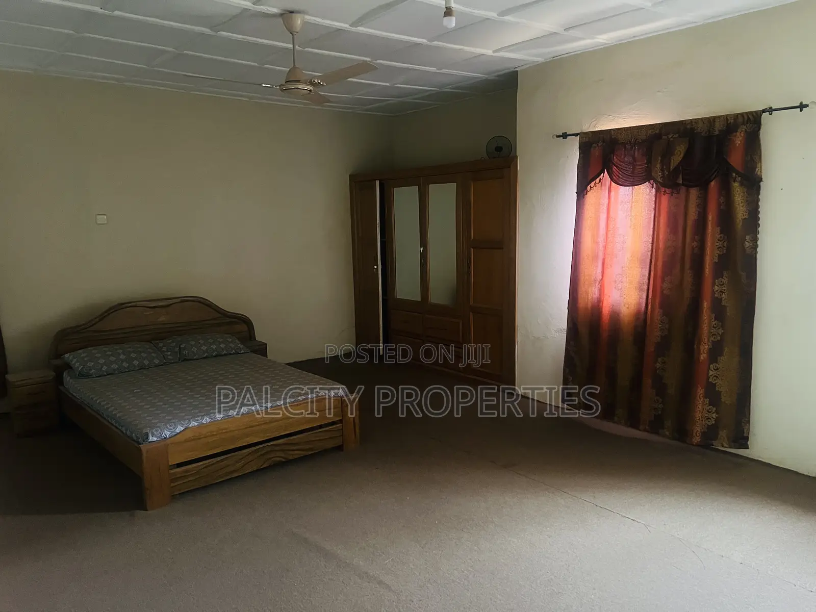 10bdrm House in Ahenema Kokoben, Kumasi Metropolitan for sale