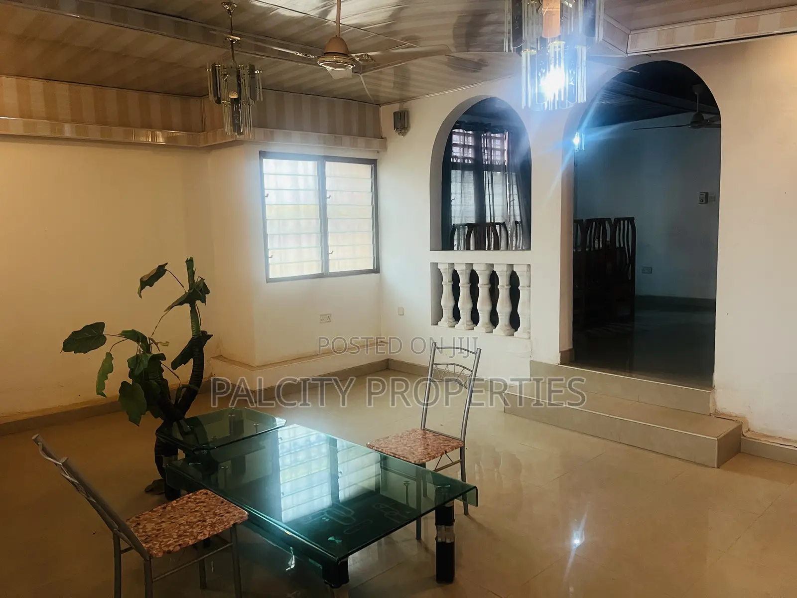 10bdrm House in Ahenema Kokoben, Kumasi Metropolitan for sale