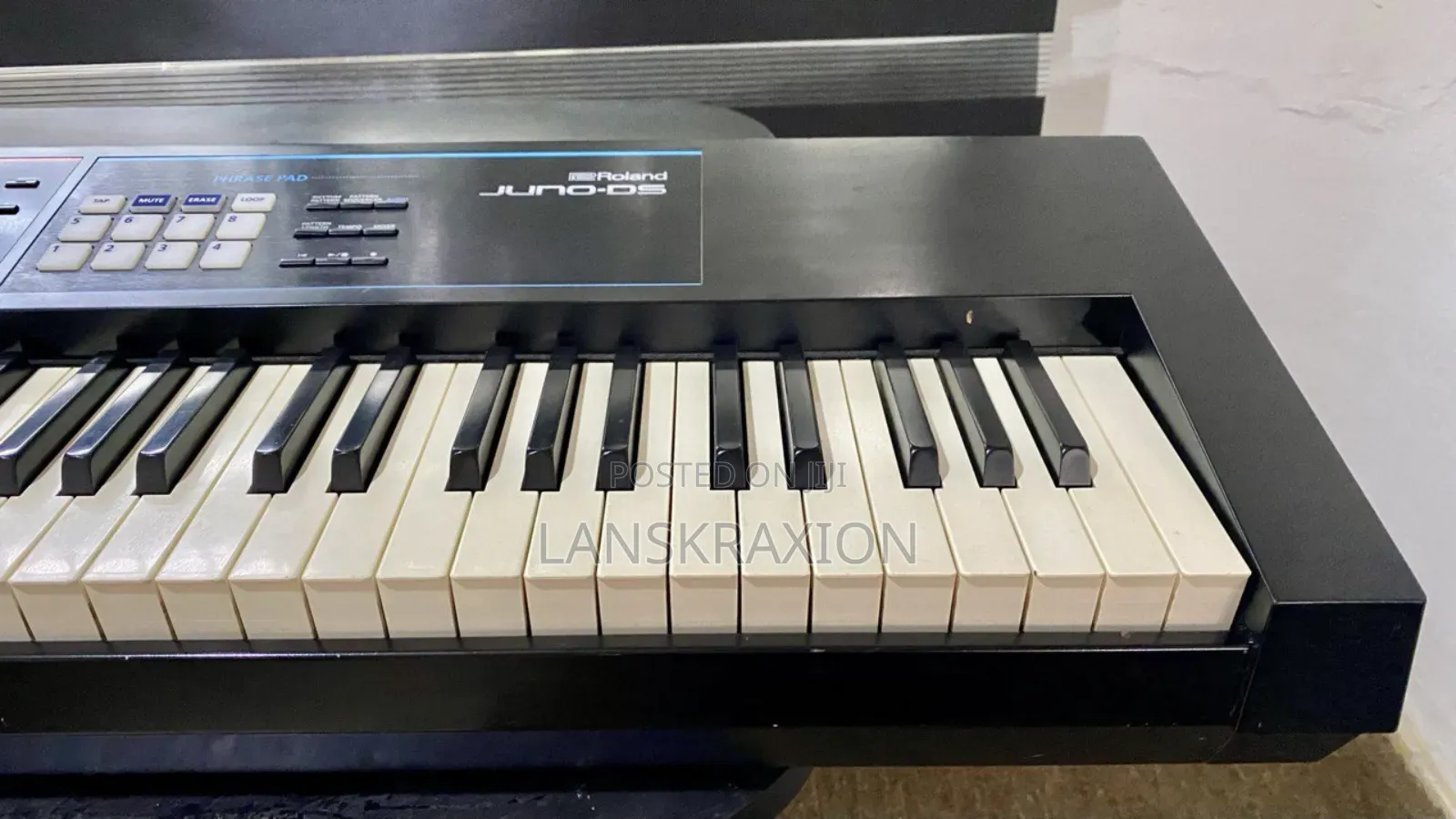 Roland Keyboard (Juno D8)