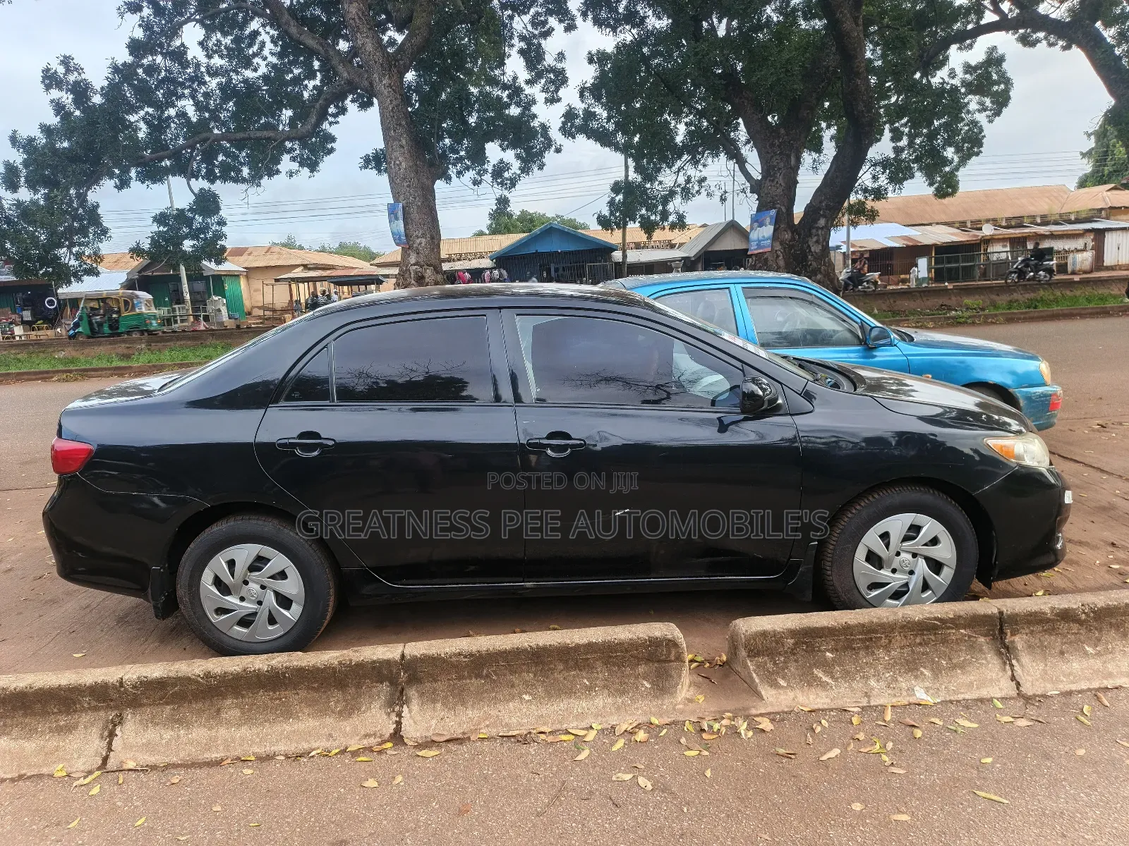 Toyota Corolla LE 4dr Sedan (1.8L 4cyl 4A) 2011 Black