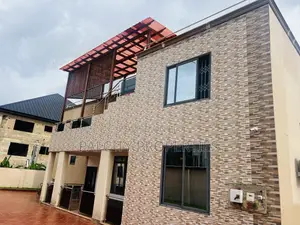 7bdrm House in Palcity Estate, Kumasi Metropolitan for sale