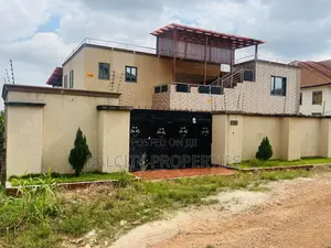 7bdrm House in Palcity Estate, Kumasi Metropolitan for sale