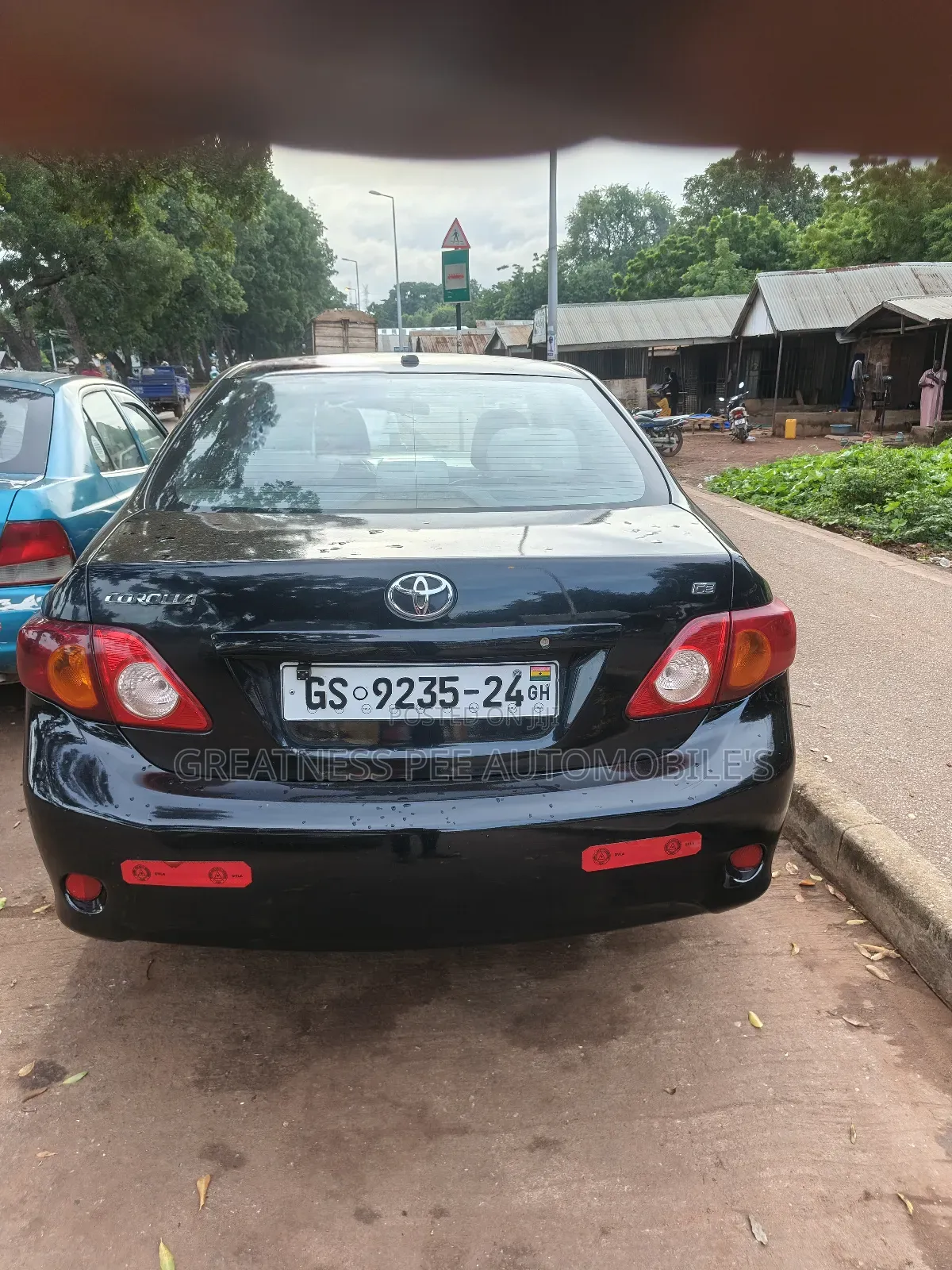 Toyota Corolla LE 4dr Sedan (1.8L 4cyl 4A) 2011 Black