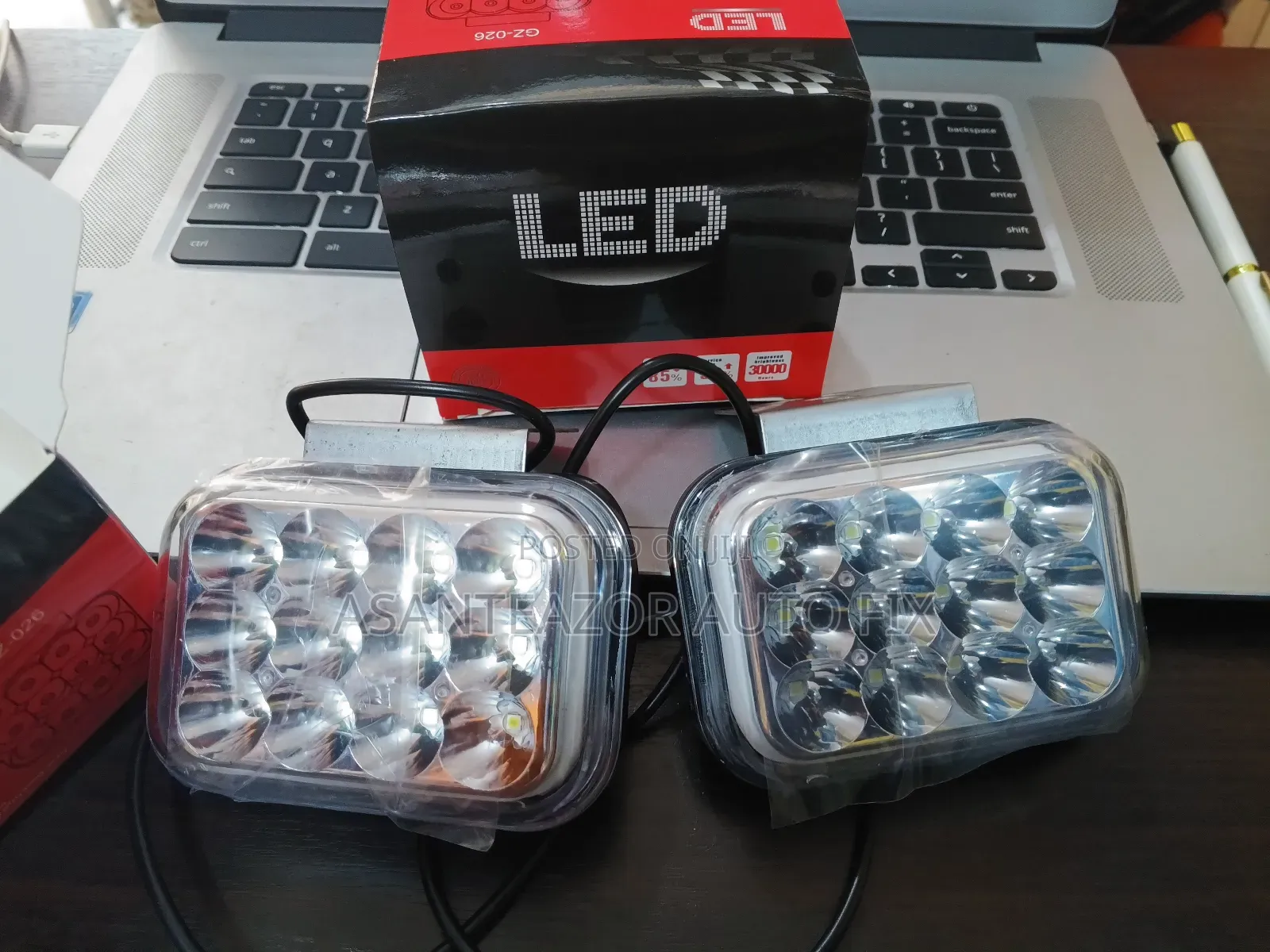 Universal Led Light 12v and 24v