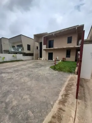 4bdrm Duplex in Hatso, Haatso for sale