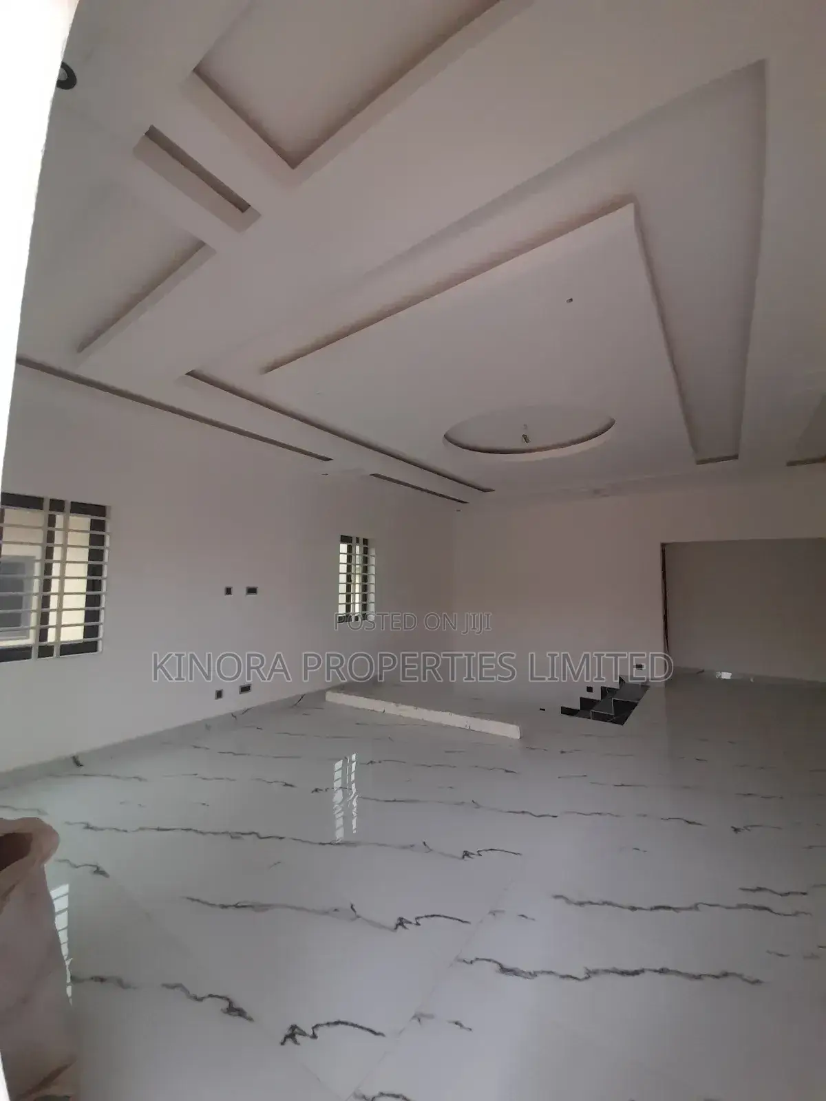 4bdrm Duplex in Hatso, Haatso for sale